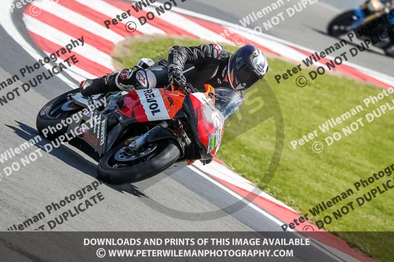 donington no limits trackday;donington park photographs;donington trackday photographs;no limits trackdays;peter wileman photography;trackday digital images;trackday photos